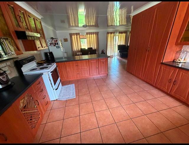 4 BEDROOM HOUSE FOR SALE IN PRESIDENTSRUS